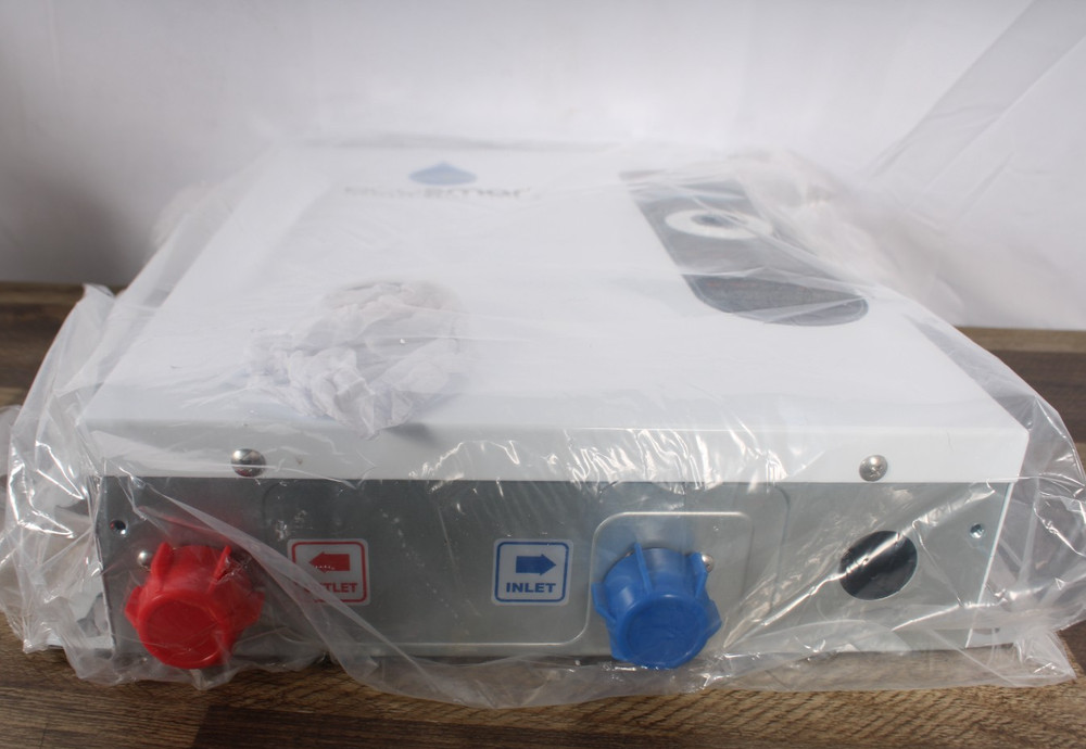 EcoSmart ECO 18 18kW 240V Tankless Electric Water Heater 3.5 GPM Open Box