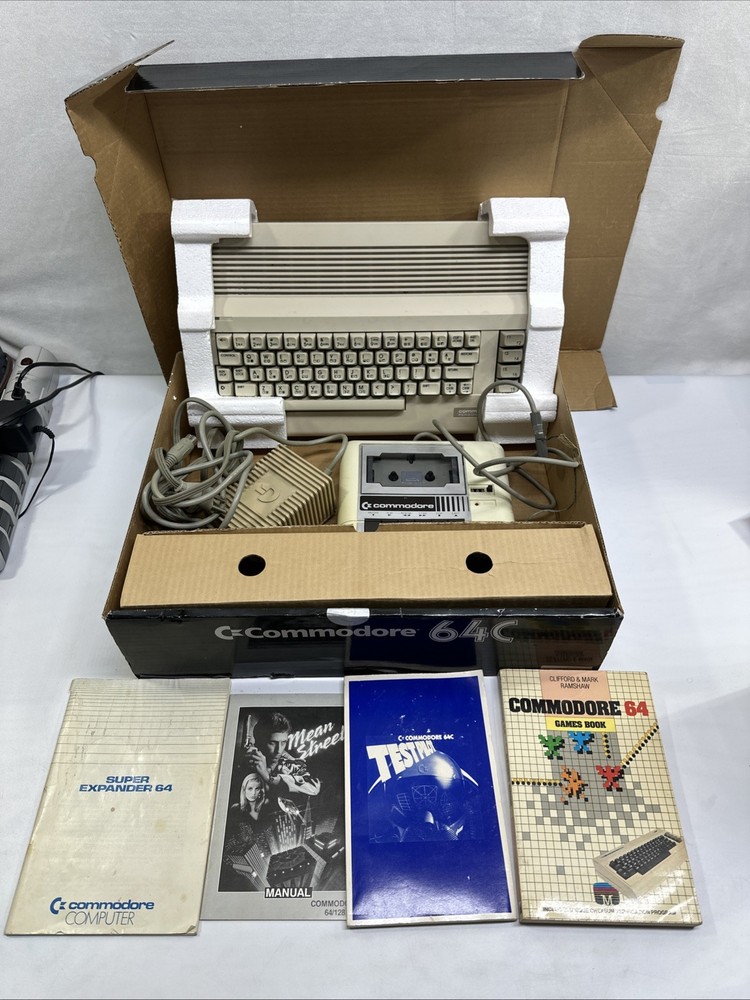 Vintage Commodore 64C Home Computer Console In Blue Box Working W/ Cassette