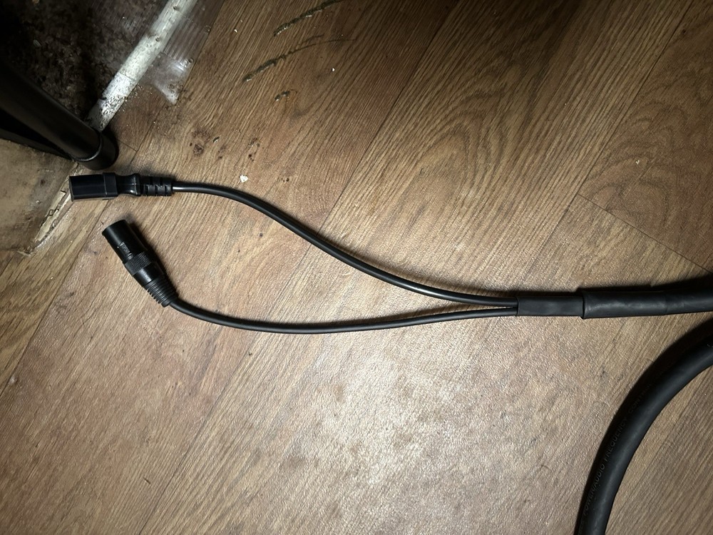 2 accu cable audio data power cord