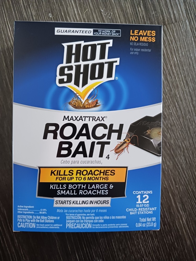 Hot Shot Maxattrax Roach Bait 12 Bait Stations NEW