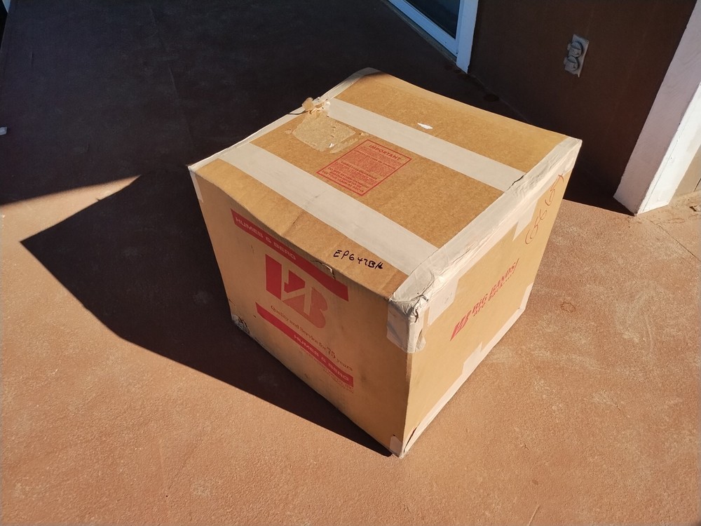 Yamaha Birch Custom Absolute Floor Tom, 16" width x 15" depth, Silver Sparkle