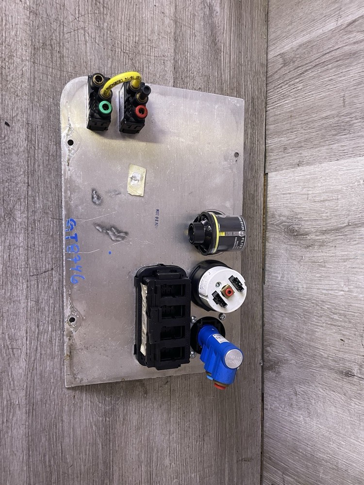 FREIGHTLINER CASCADIA SWITCH GAUGE PANEL OEM