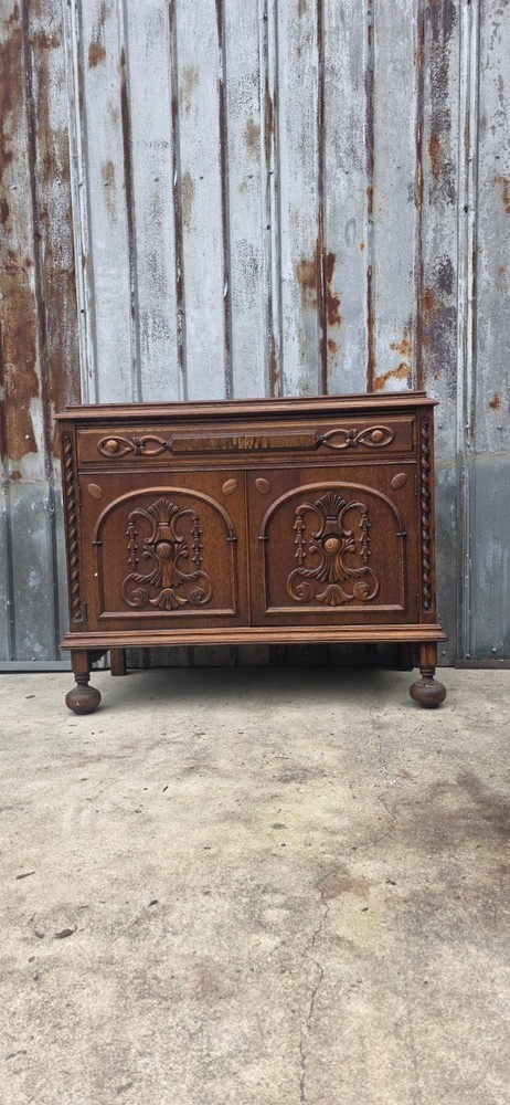 vintage sideboard buffet cabinet and table MUST MOVE!!!