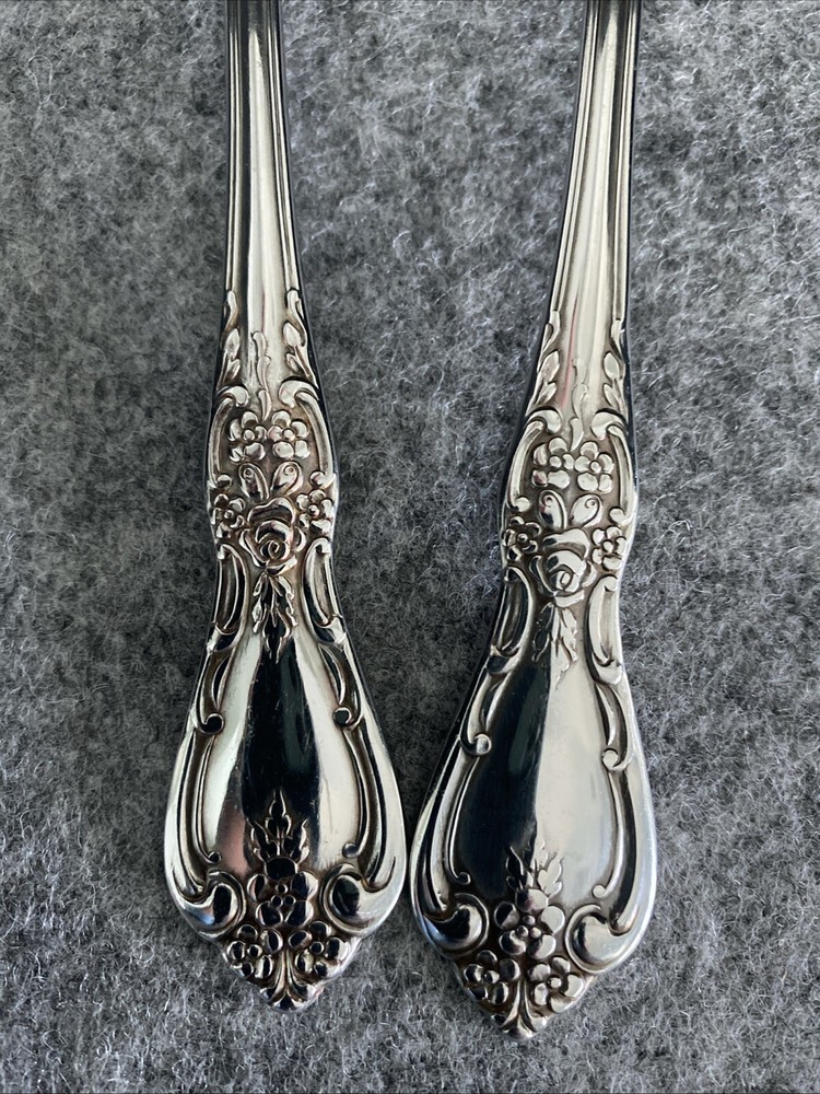 2 Oneida Distinction KENNETT SQUARE Stainless HH Servings Spoons Flatware