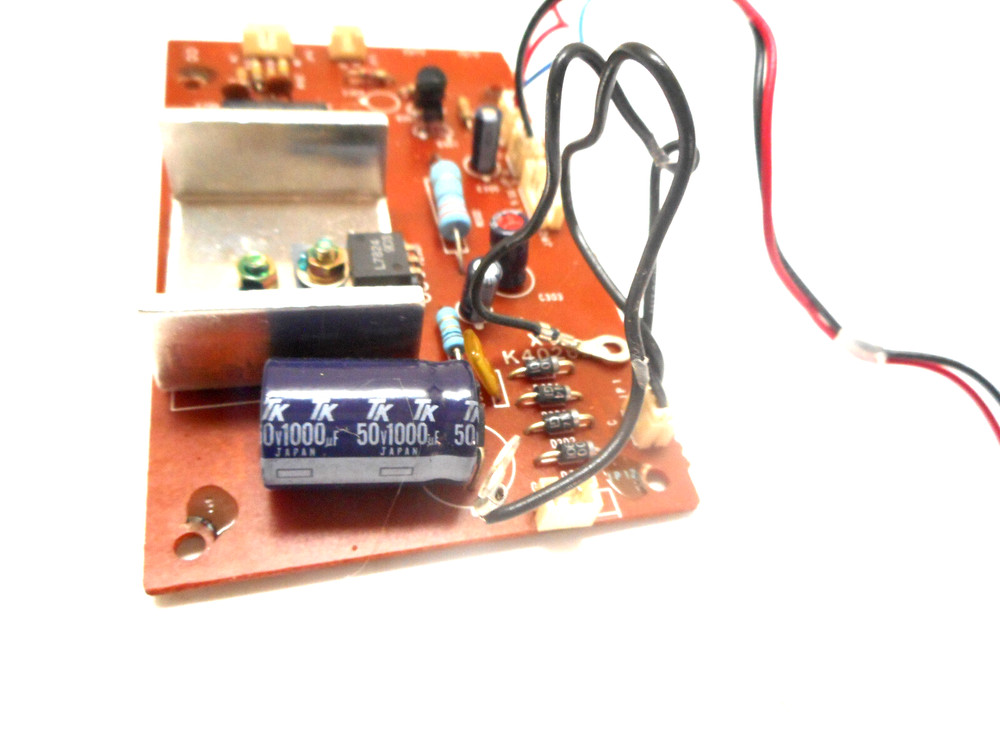 NUMARK TURNTABLE TT1400 - CIRCUIT BOARD - PARTING OUT