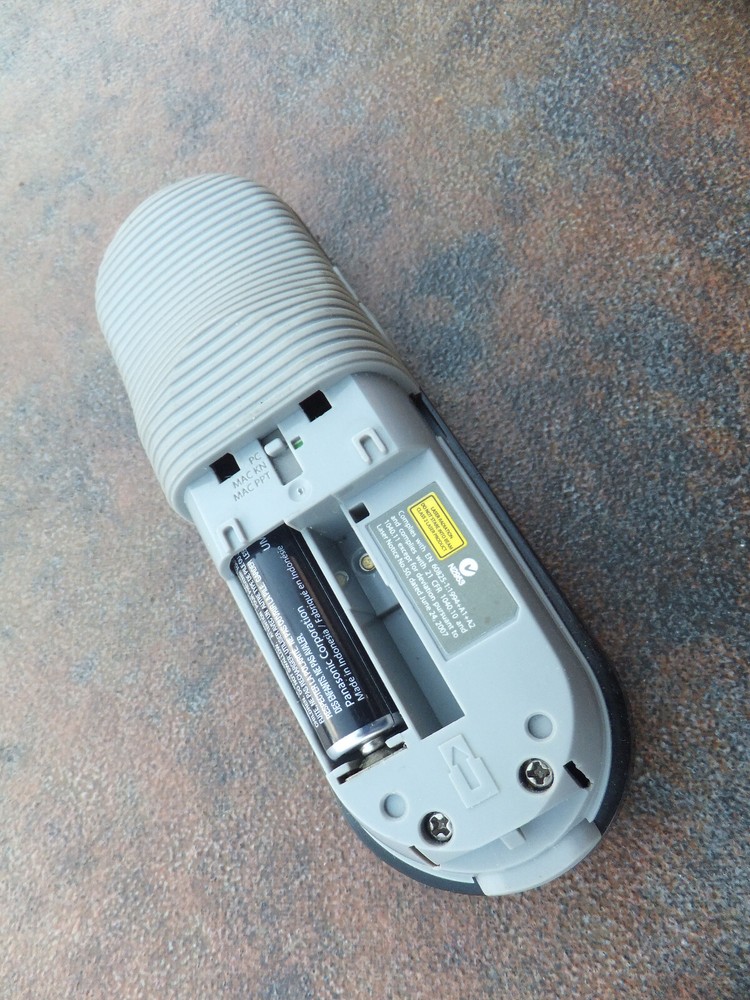 Targus P32 Dual-Mode Presenter/Pointer. Bluetooth - For Windows & Mac, No Back