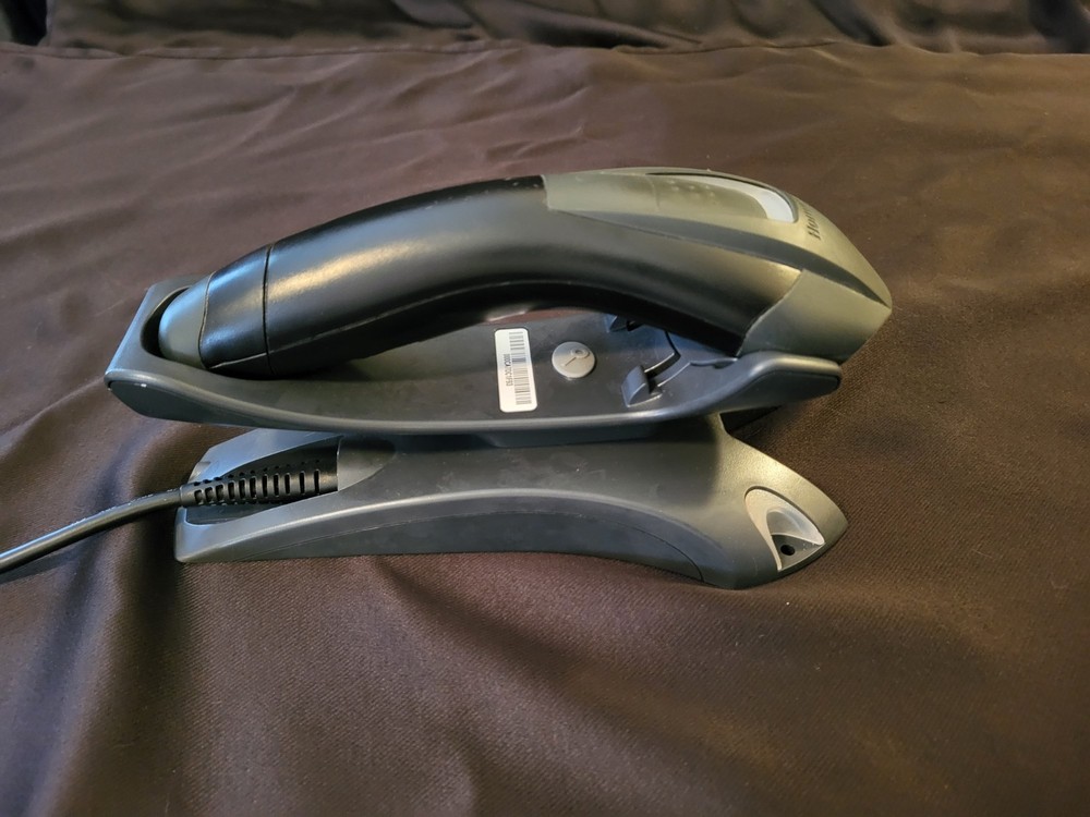 Honeywell Voyager 1202g Wireless Barcode Scanner w/ USB Base– Tested Working