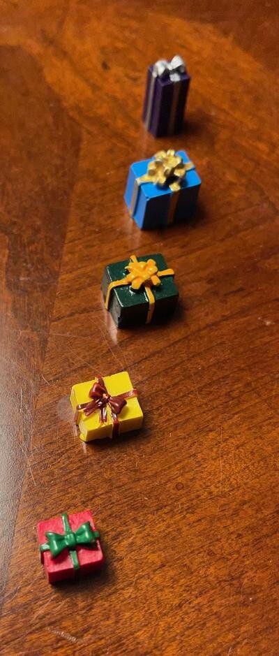 Premium 5 Pc Decorative Box Set 1/24 Scale G Scale Diorama Accessory Items