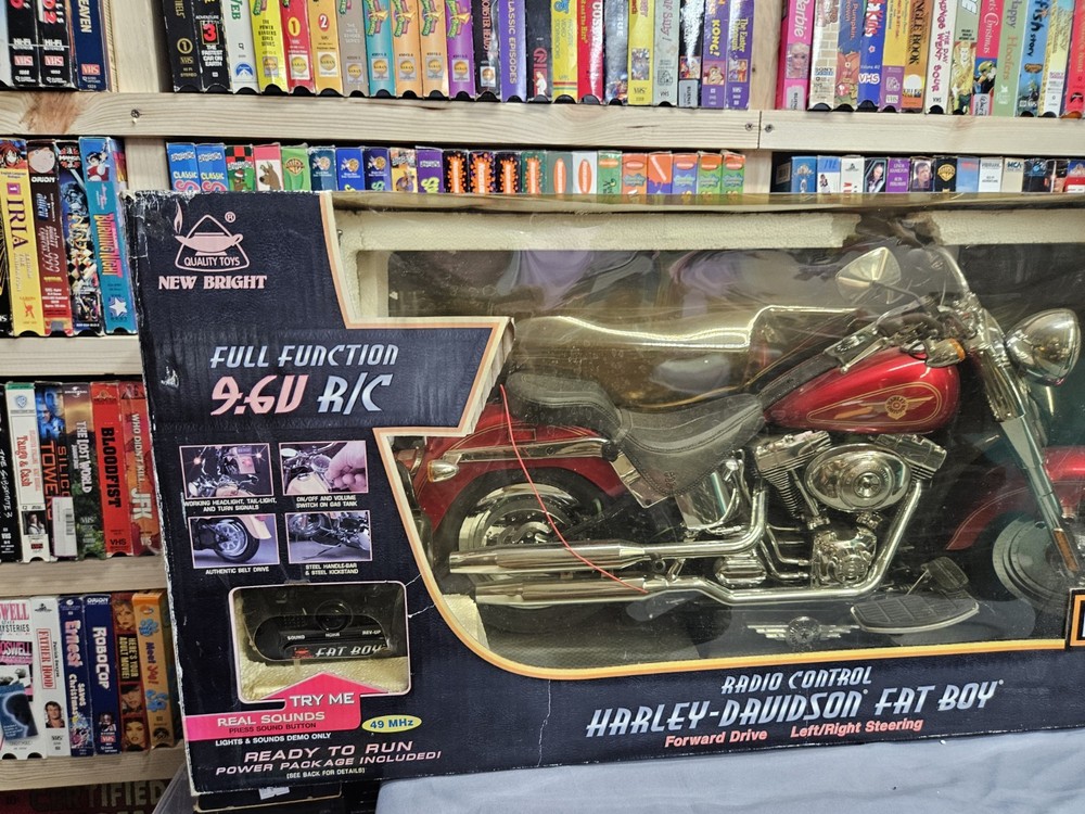 Harley Fat Boy Full Function 9.6V Radio Controlled Motorcycle New Bright Large