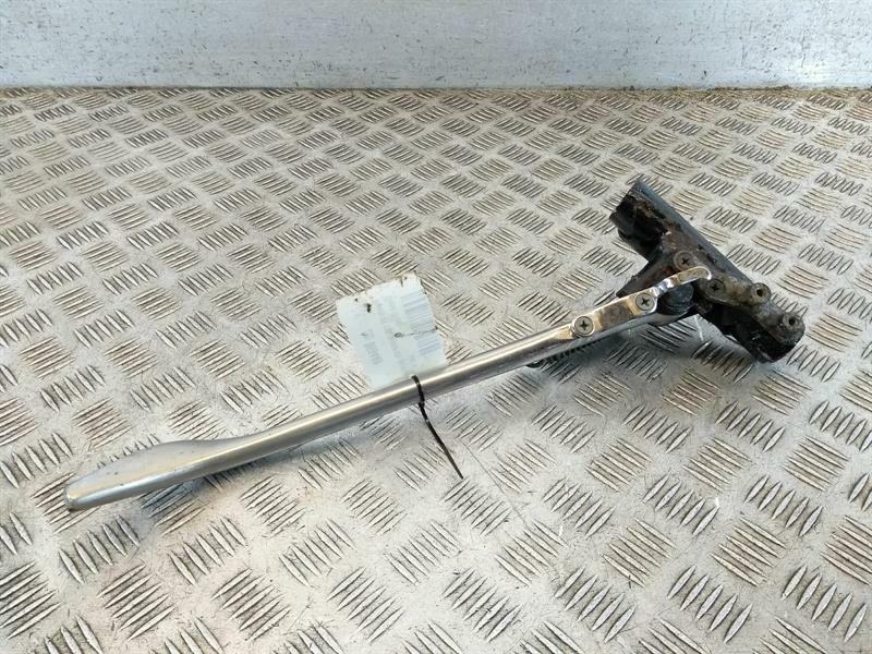 Honda VT 1100 SHADOW (CR) Stand (Side)