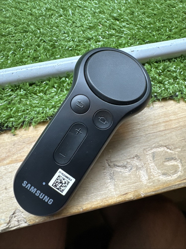 OEM Samsung OCULUS Remote Controller ET-YO324.   d1