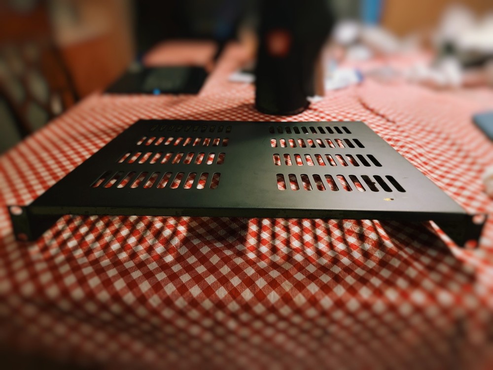 Gator Shelf Rackmount 1U