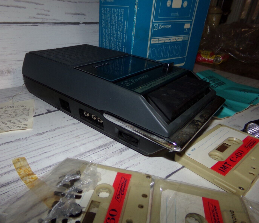 Emerson Cassette Recorder CR44