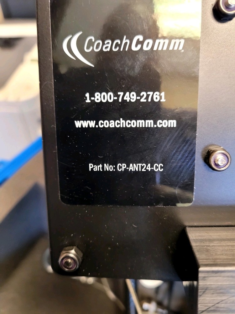 COACHCOMM Directional Antena CP-ANT24-CC WITH CARRYING CASE AND CABLES