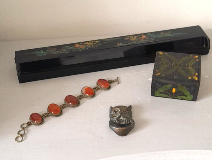 Vintage Japanese Maki-E Lacquer Calligraphy Hinged Paint Box