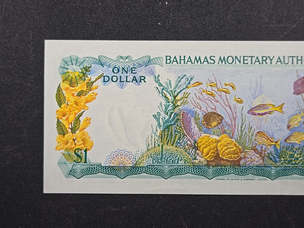 1968 BAHAMAS $1 - Pick# 27a - Solid AU