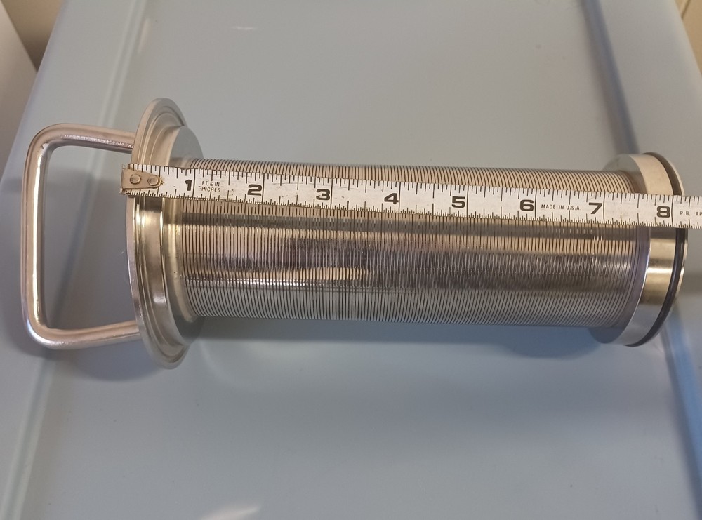 40 Mesh Wedge Wire Insert by Flowtech Inc.