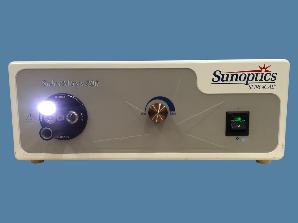 Sunoptics Surgical SolarMaxx 300 Xenon Light Source