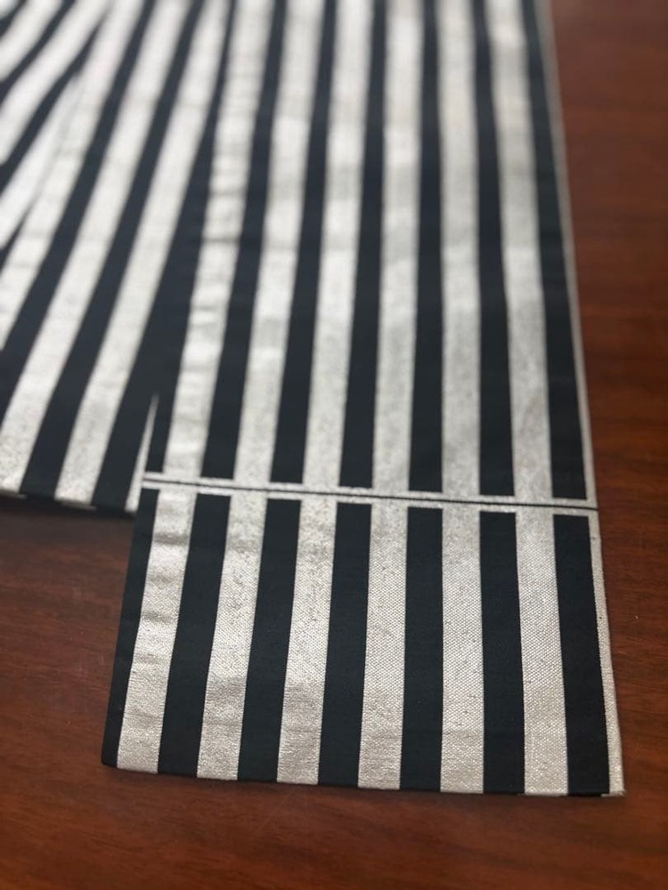 Antique half-width belt ☆ Black and silver line pattern