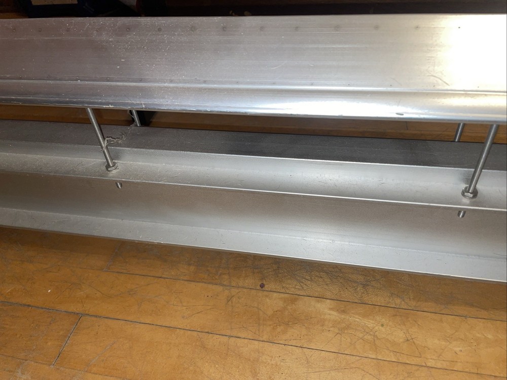 Stull-Ealing Linear Air Track