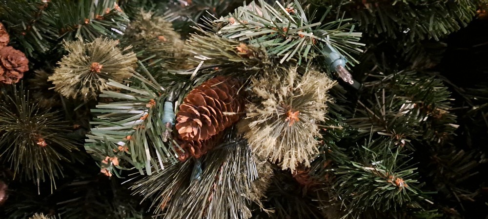 Stunning Massive 8.5ft pre-lit Frontgate Christmas Tree