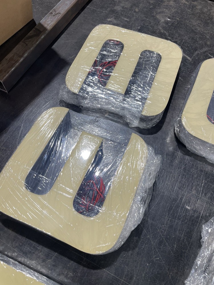 Gaming E-Blue LED display