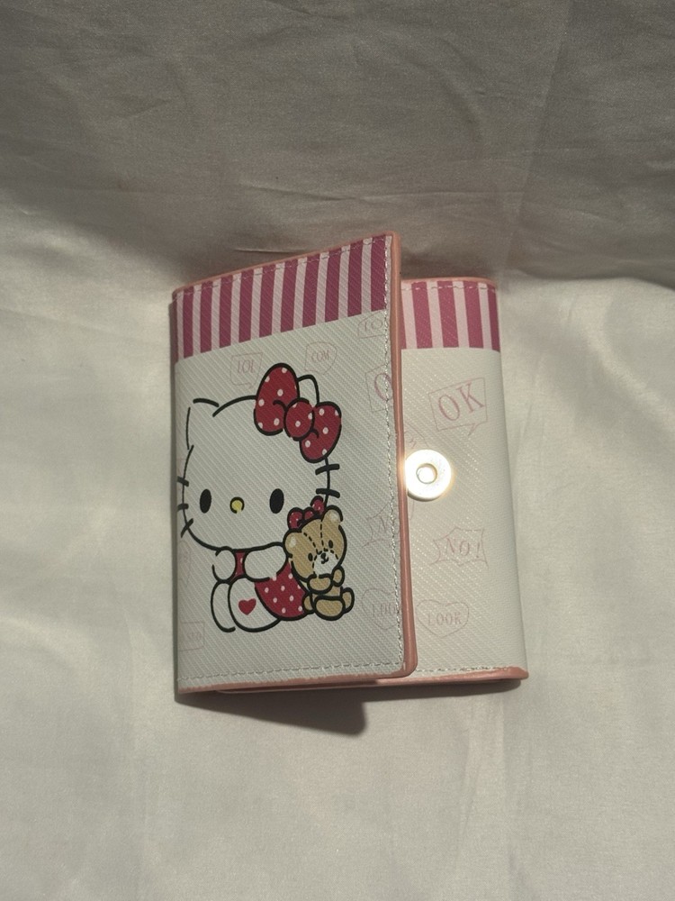 Hello Kitty White Wallet