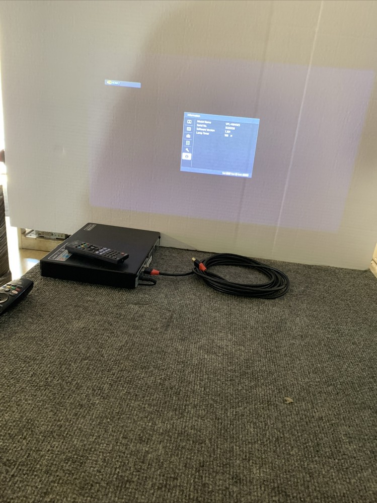 SONY PROJECTOR VPL-HW45 **UNIT PROJECTS IMAGE BUT HDMI PORTS DO NOT WORK**