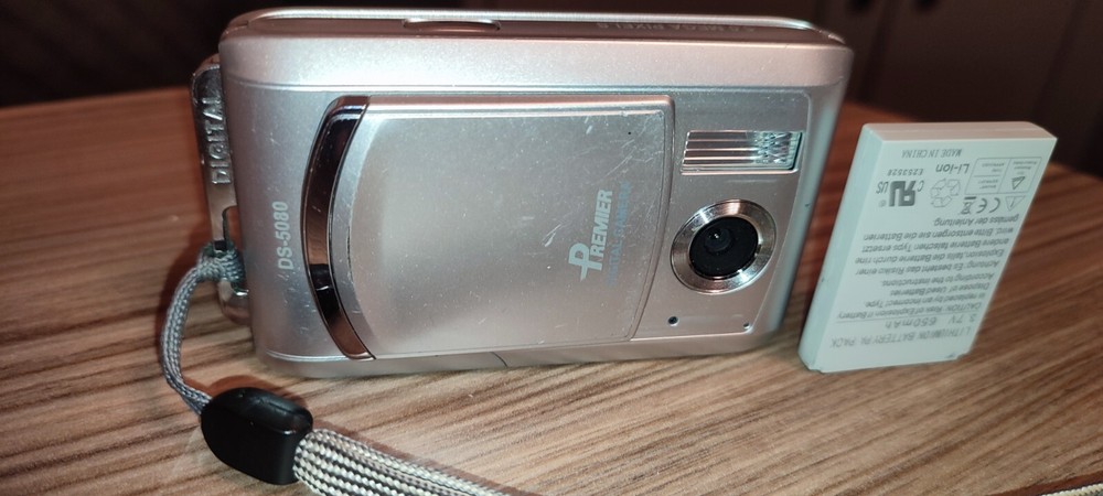 Premier DS-5080 5.0MP Compact Digital Camera Silver