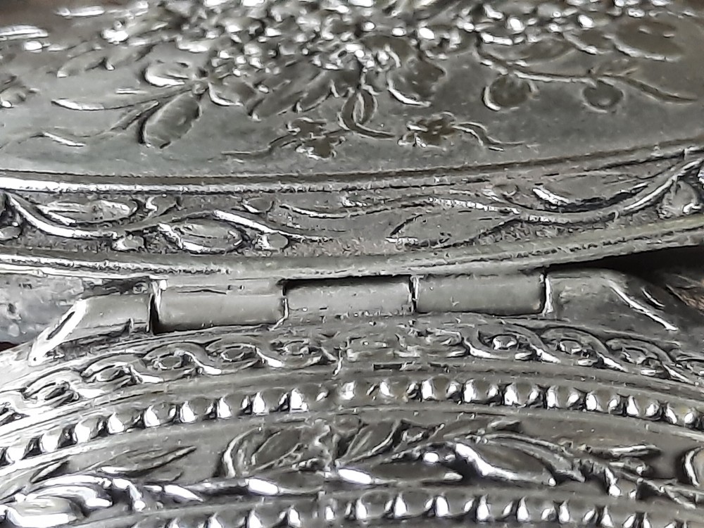 800 Silver German Trinket Box 53.3 grams 2 3/4"