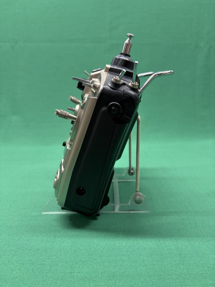 Futaba T9CAP PCM1024 Computerized Airplane System Transmitter with Manual