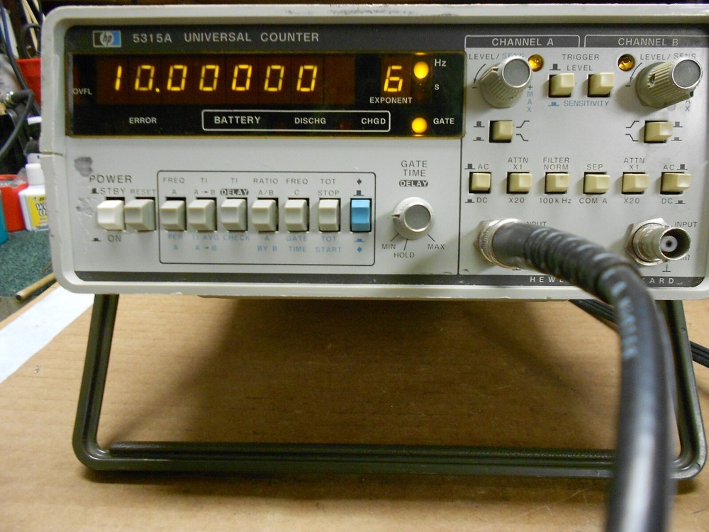 HP 5315A 100 MHz Universal Frequency Counter