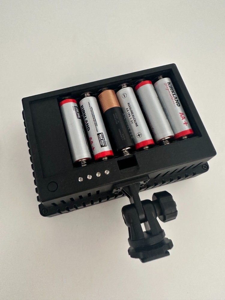 160 LED CN-160 Dimmable Ultra Panel Digital Camera/Camcorder Video Light