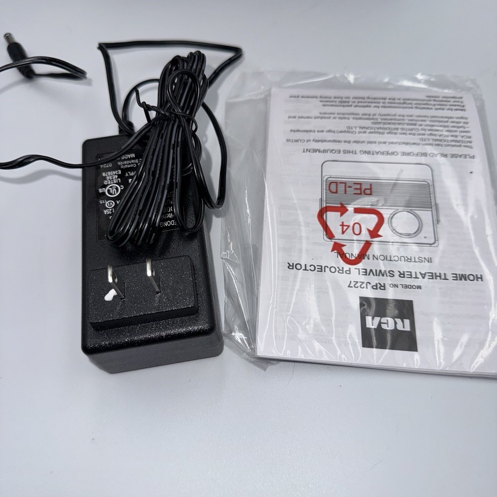 RCA RPJ227 Mini Home Projector Streaming Device – Tested Works Great