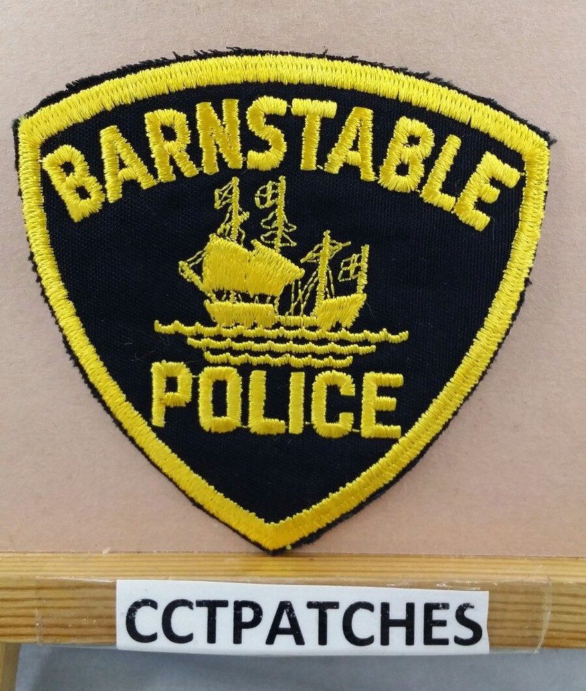 BARNSTABLE, MASSACHUSETTS POLICE SHOULDER PATCH MA