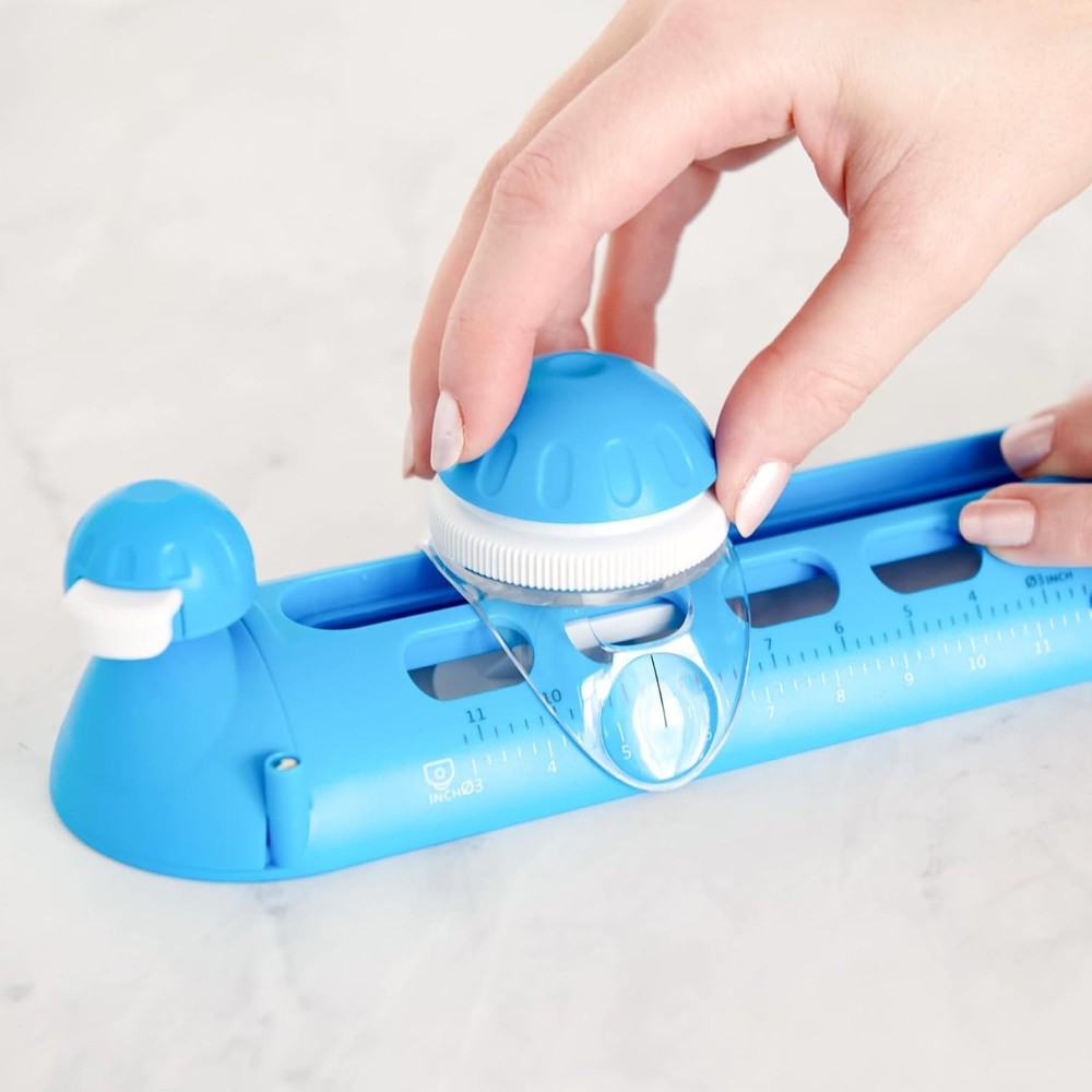 Circle Cutter by Creative Memories - Blue