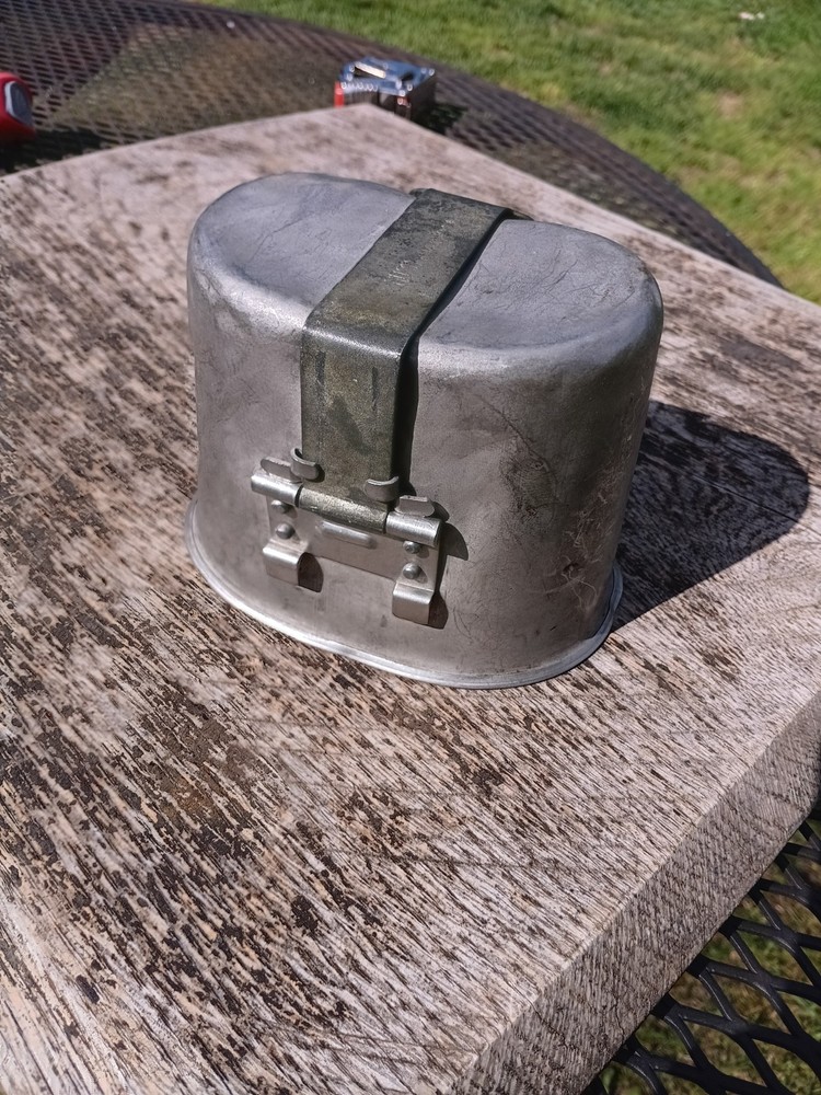 WW2 1944 US Army Canteen Cup