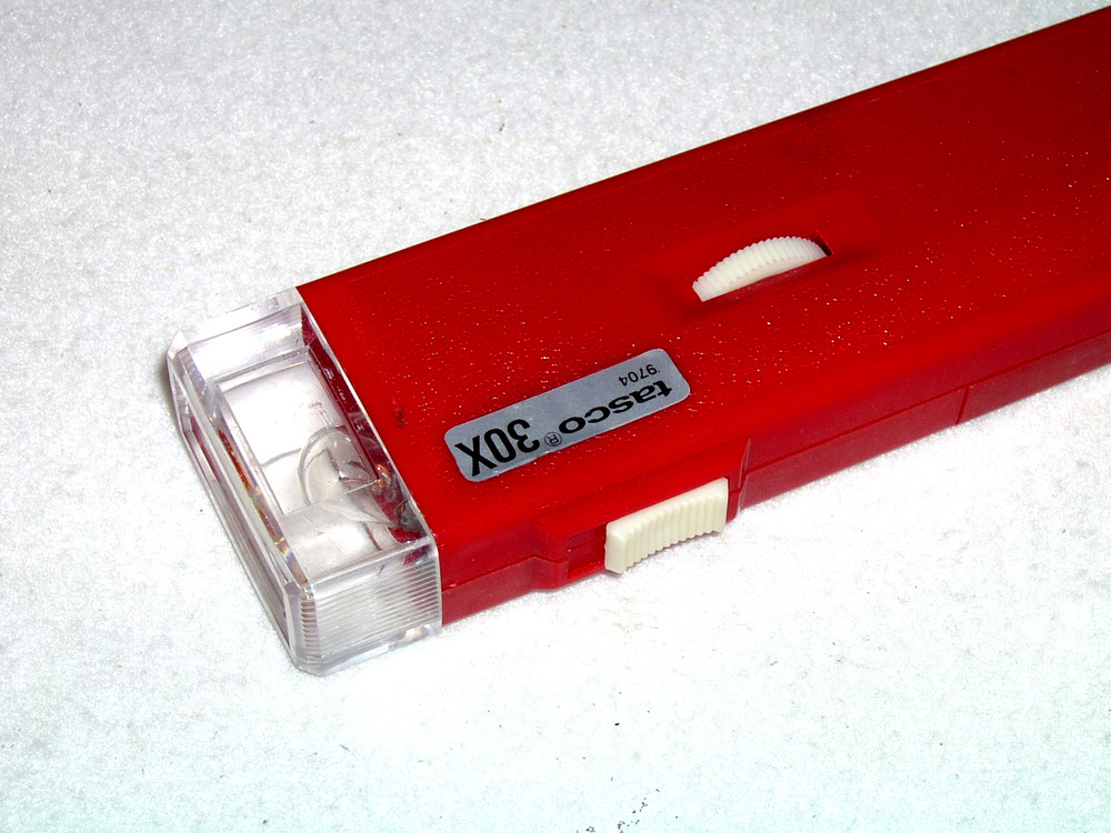 TASCO 9704 30X ILLUMINATED STYLUS MICROSCOPE