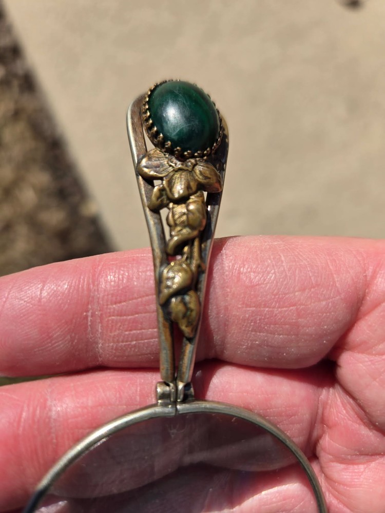 Vtg. foldable magnifier w/possible malachite stone in handle.
