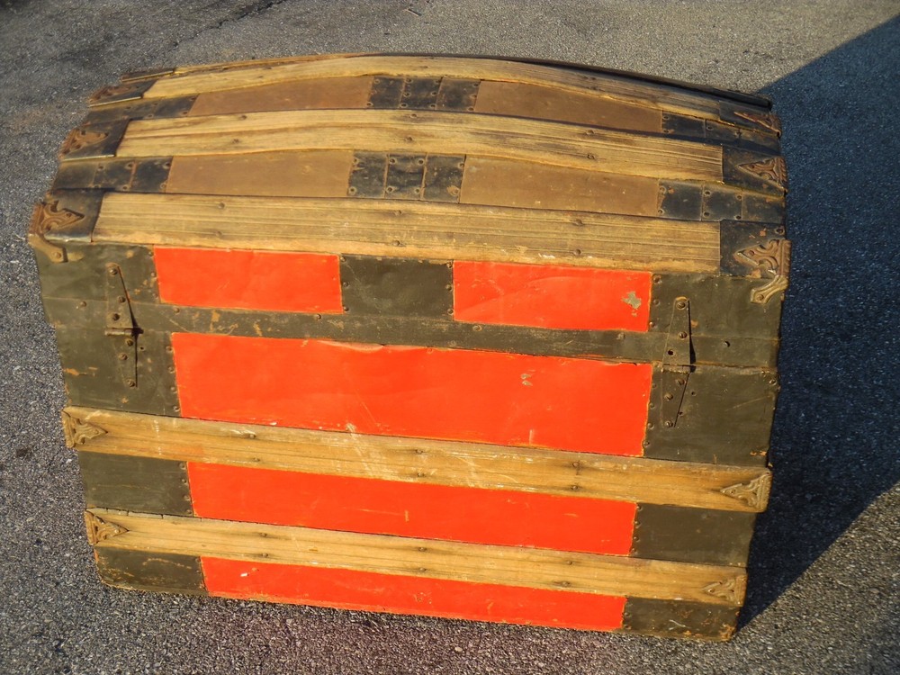 Antique Dome Top Trunk Painted Red - Musty / Mildew Odor Inside