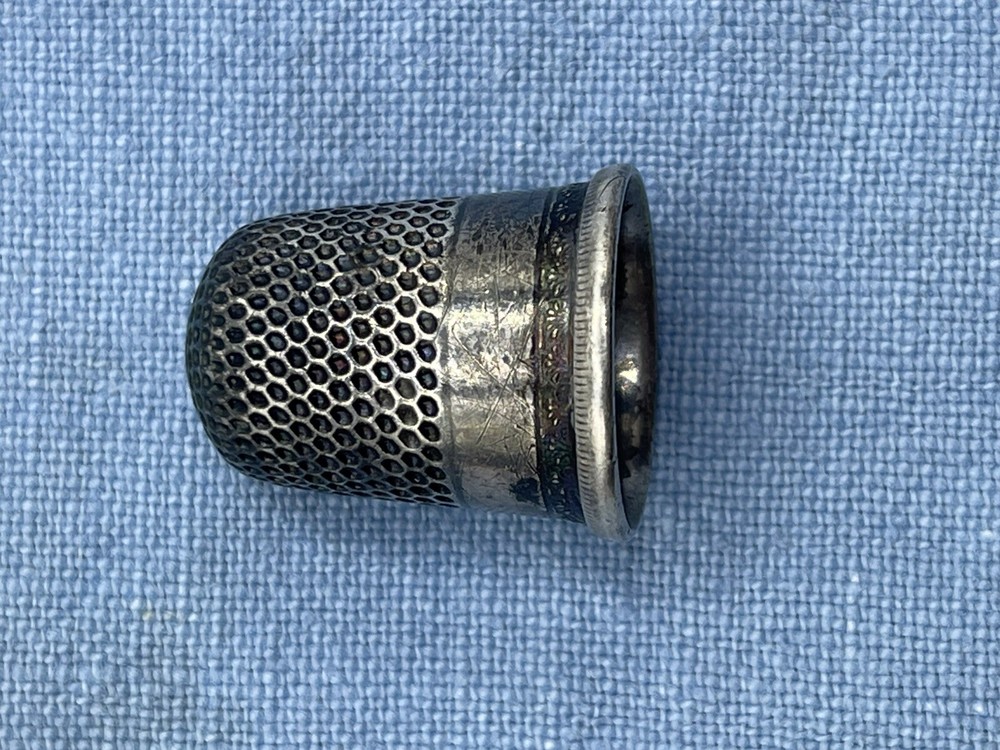 Antique Thimble Set Silver Engraved Initials # 1 S.A. & # 6 A.L.E