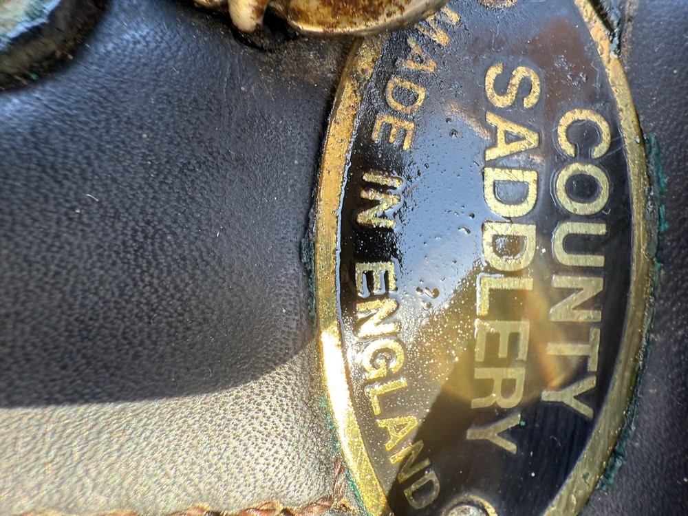 County Dressage Saddle - model Connection, wide tree