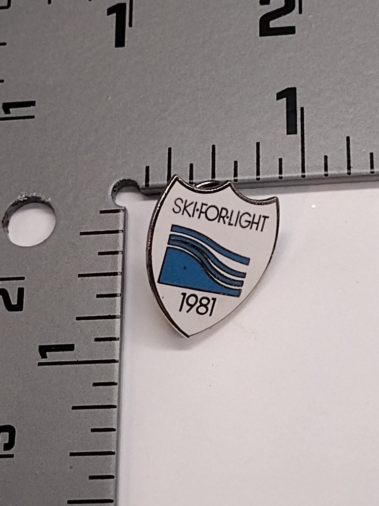 SKI-FOR-LIGHT 1981 Lapel Tack Pin