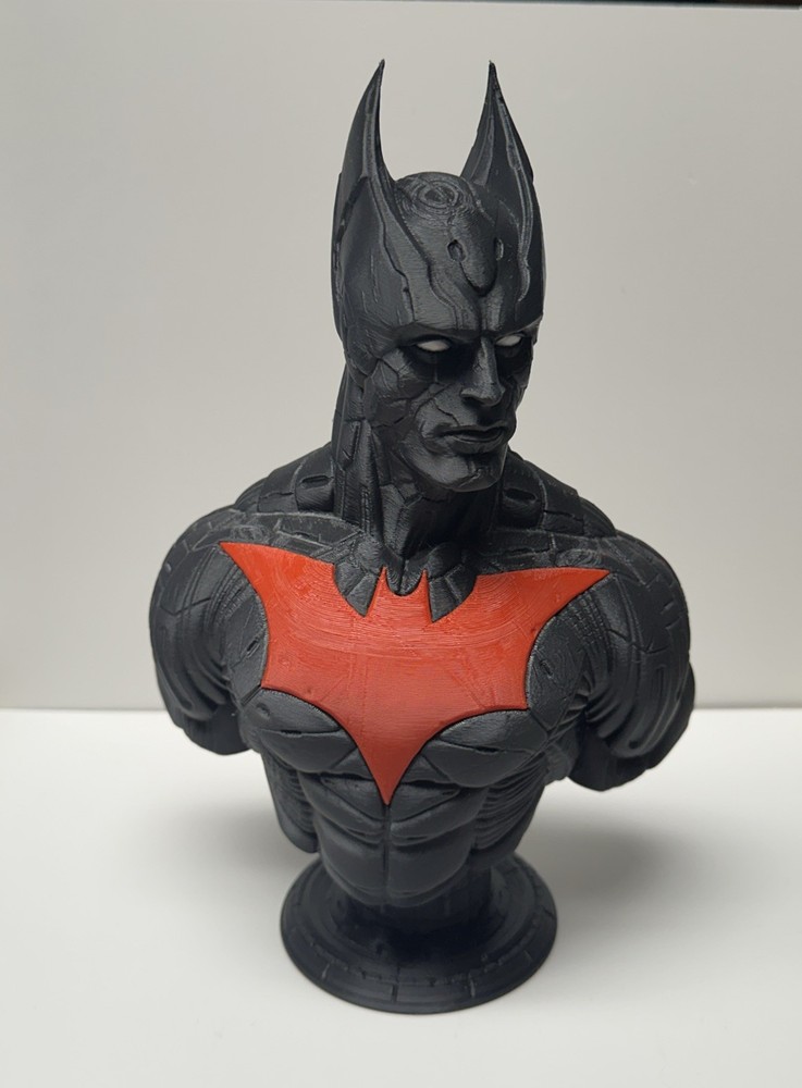 BATMAN BEYOND BUST