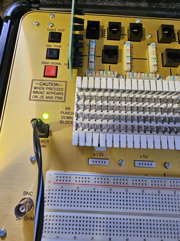 RSR ELECTRONICS TCM100 Telecom trainer