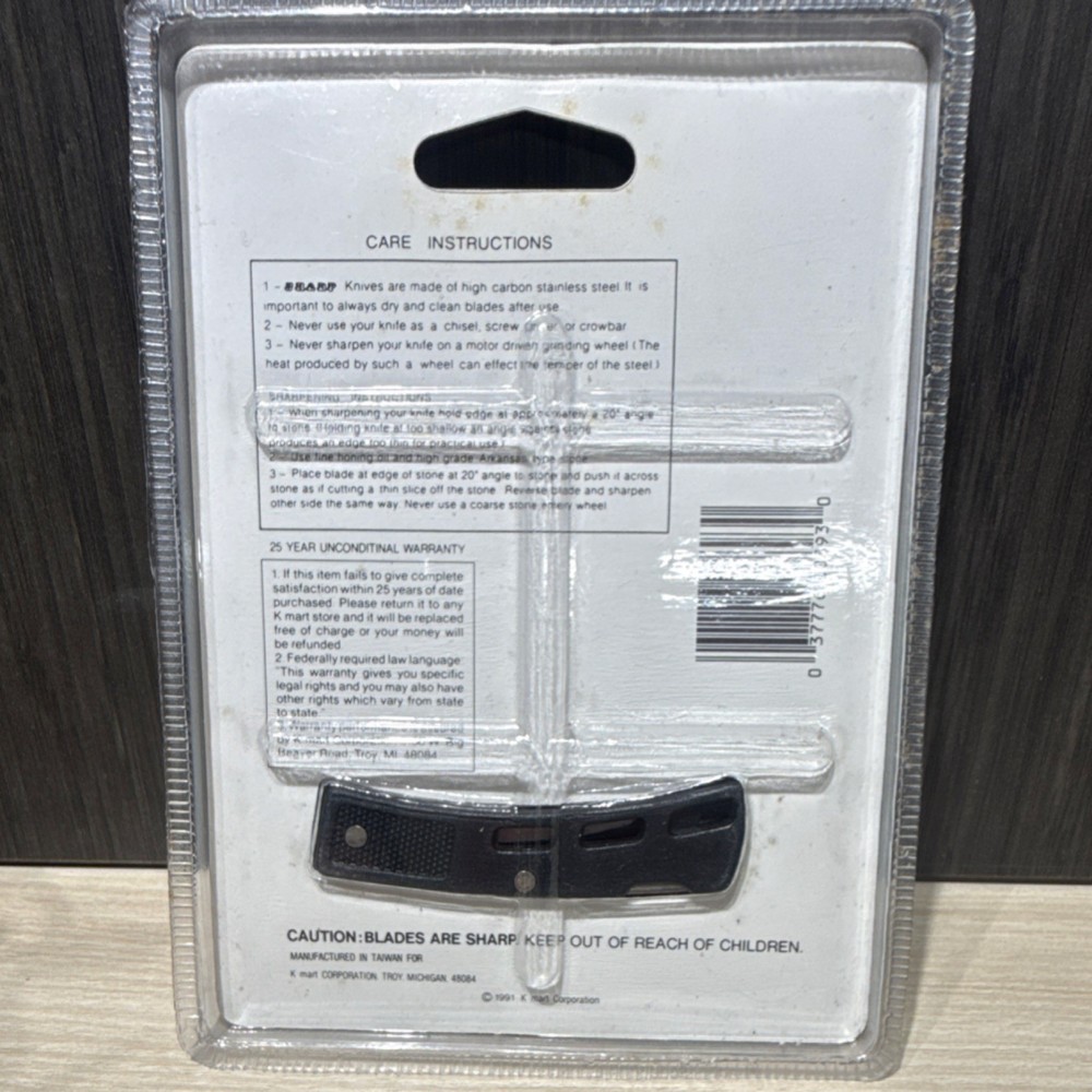 Sharp Mini Stainless Steel Pocketknife Lockback Black Plastic Handle 1991