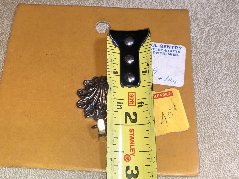 Vintage Solid Brass Shell Shaped Keys Hook Wall Hanger