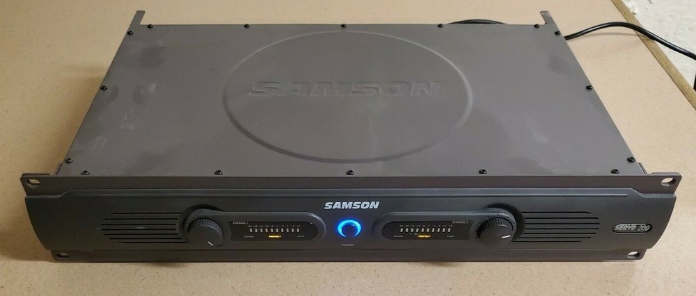 Samson Tech Servo 200 Power Amplifier 2-Channel Relay-controlled Power-on 200W