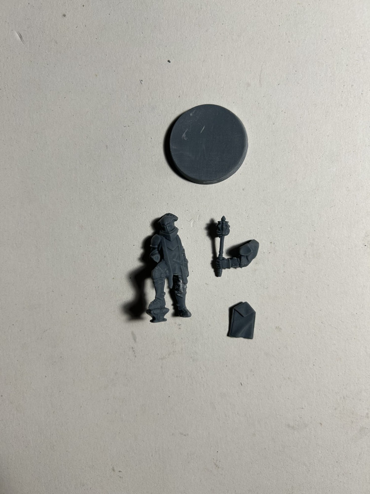 Warcrow: Mace Escorts