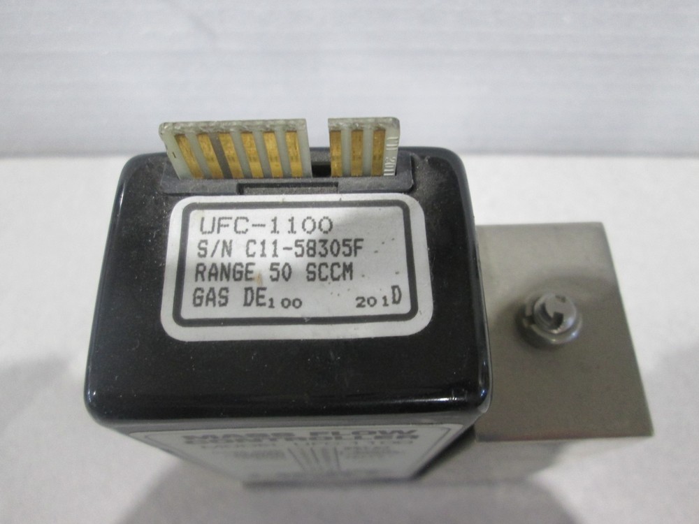 Unit UFC-1100 Mass Flow Controller, Gas DE100, 50 SCCM